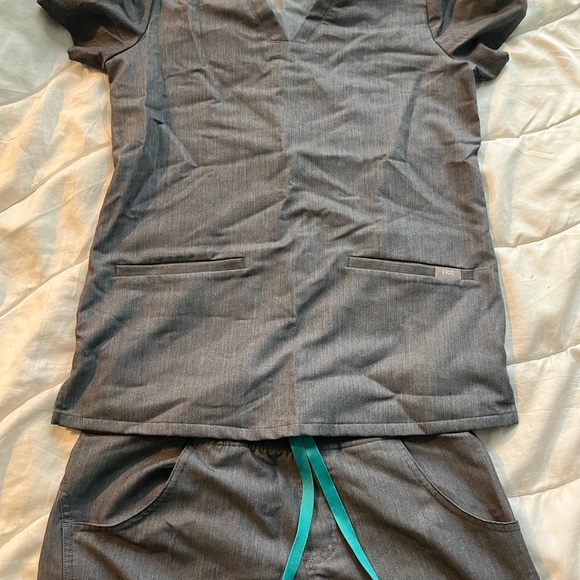 Figs Graphite Set - Picture 2 of 4